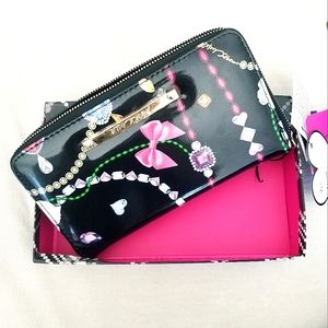 Betsey Johnson Boxed Zip-up Jeweled Patent Leather Wallet Wristlet NWT